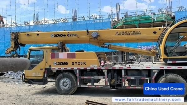 Buy XCMG QY20G Used Crane / 1